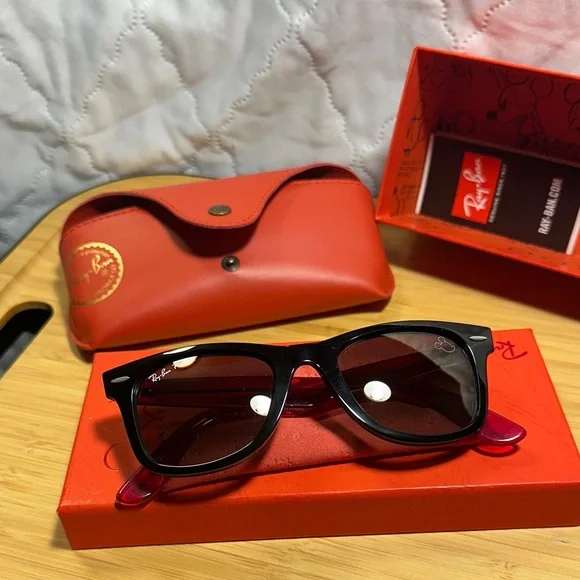 Ray-Ban Black and Red Mickey Sunglasses - Picture 7 of 7